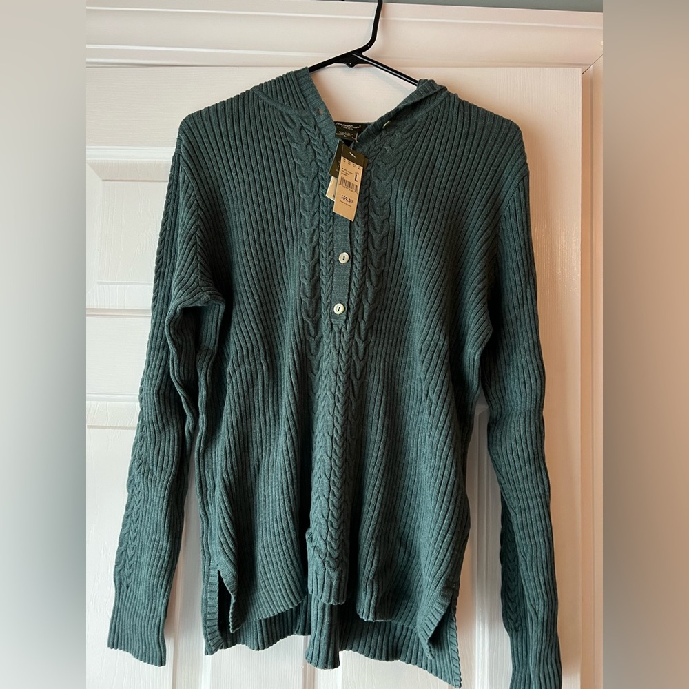 Cable hooded Sweater